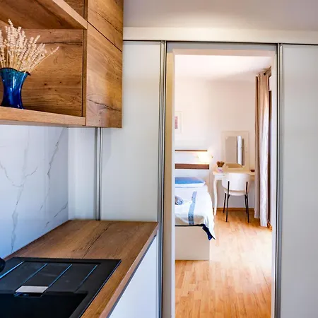 Mira Guest house 3*