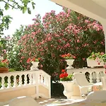 Mira Pensionat Rab Town