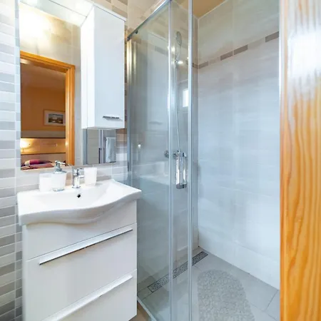 Mira Guest house 4*