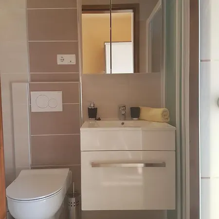 Mira Gasthuis Rab Town