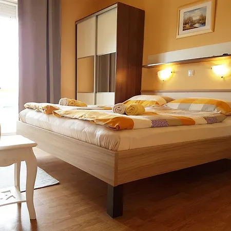 Guest house Mira
